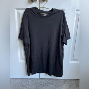 Essential Black Short Sleeve Men's Tee